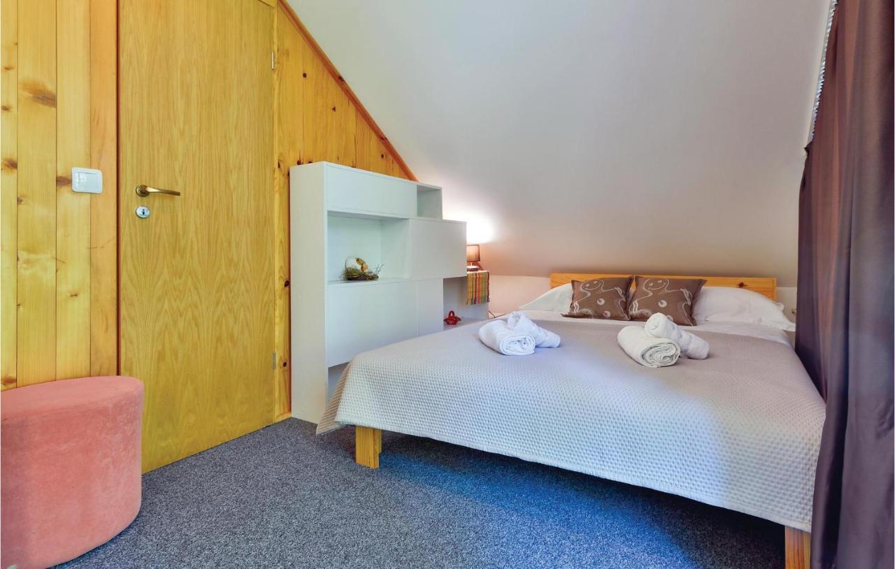 2 Bedroom Gorgeous Home In Trstenik Puscanski Exterior foto
