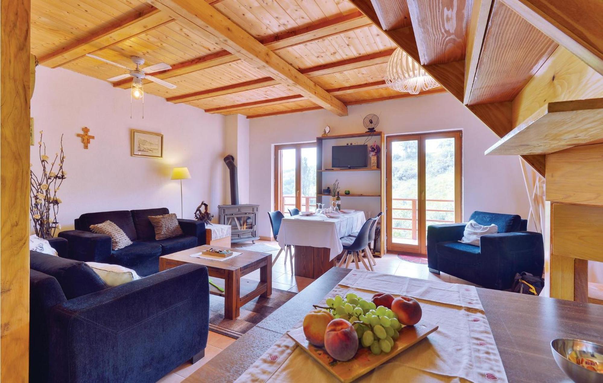 2 Bedroom Gorgeous Home In Trstenik Puscanski Exterior foto
