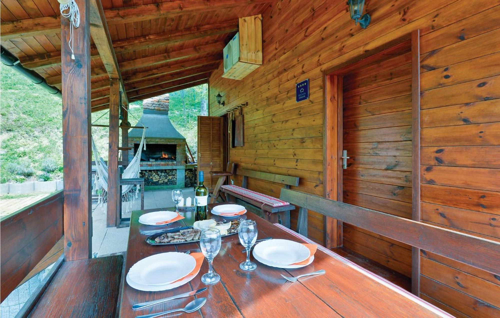 2 Bedroom Gorgeous Home In Trstenik Puscanski Exterior foto